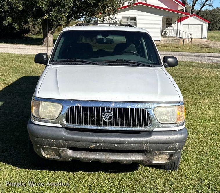 image for item EU6217 2001 Mercury Mountaineer SUV