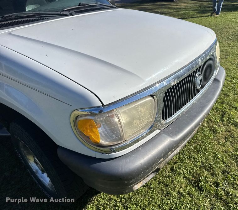 image for item EU6217 2001 Mercury Mountaineer SUV