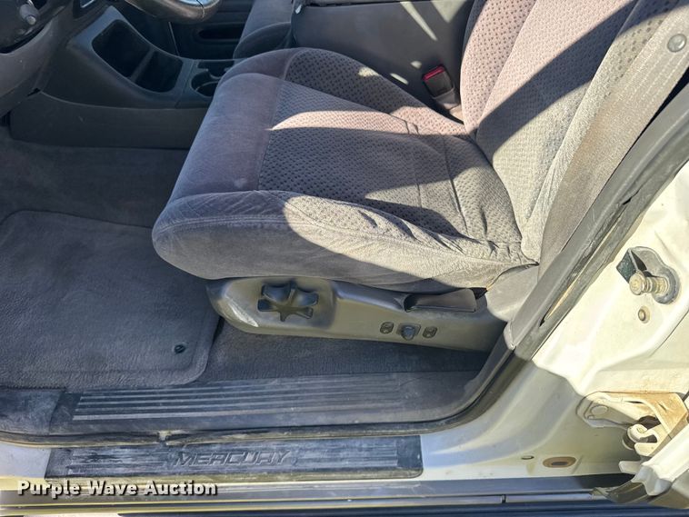 image for item EU6217 2001 Mercury Mountaineer SUV