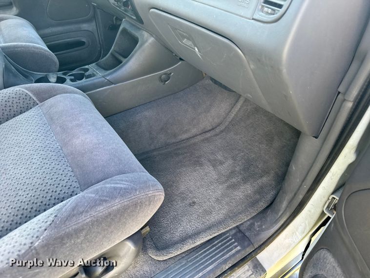 image for item EU6217 2001 Mercury Mountaineer SUV