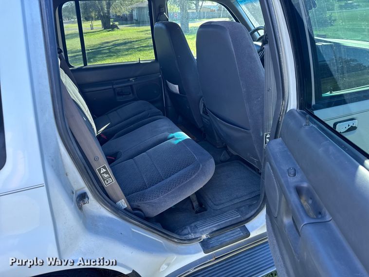 image for item EU6217 2001 Mercury Mountaineer SUV