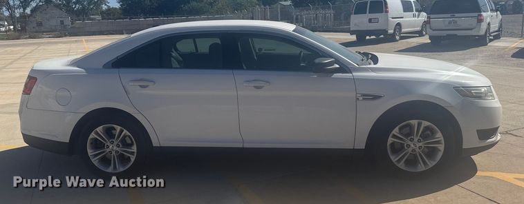 image for item EU6219 2015 Ford Taurus 