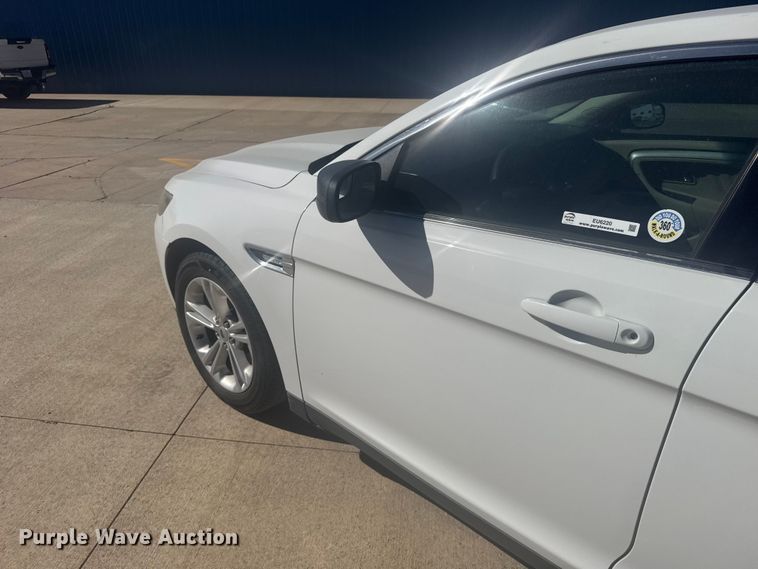 image for item EU6220 2015 Ford Taurus 