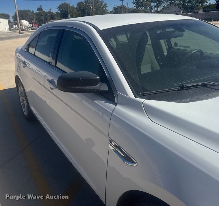 image for item EU6220 2015 Ford Taurus 