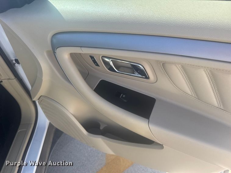 image for item EU6220 2015 Ford Taurus 