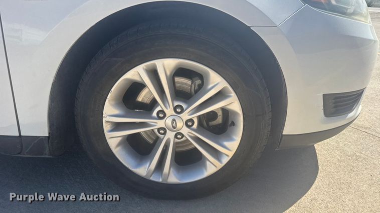 image for item EU6220 2015 Ford Taurus 