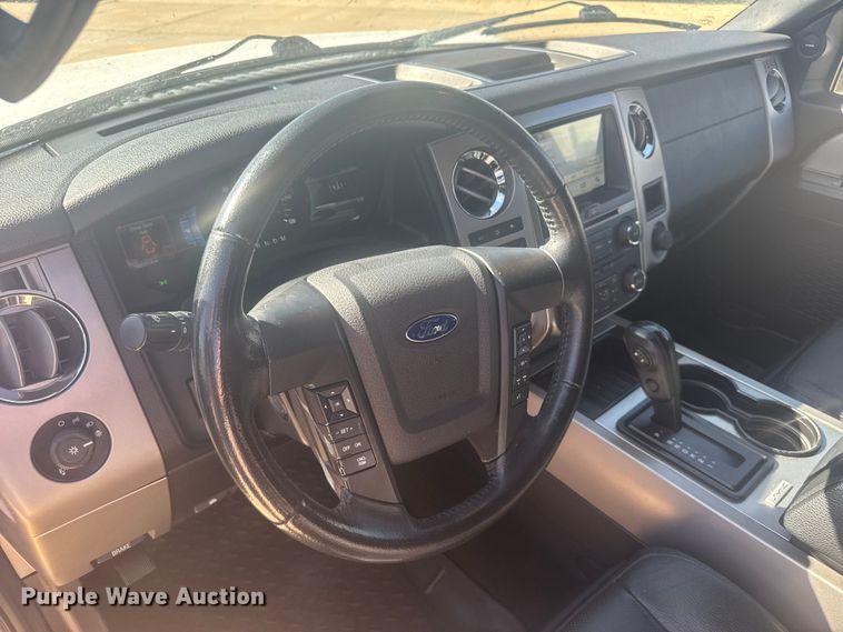 image for item EU6221 2017 Ford Expedition EL SUV
