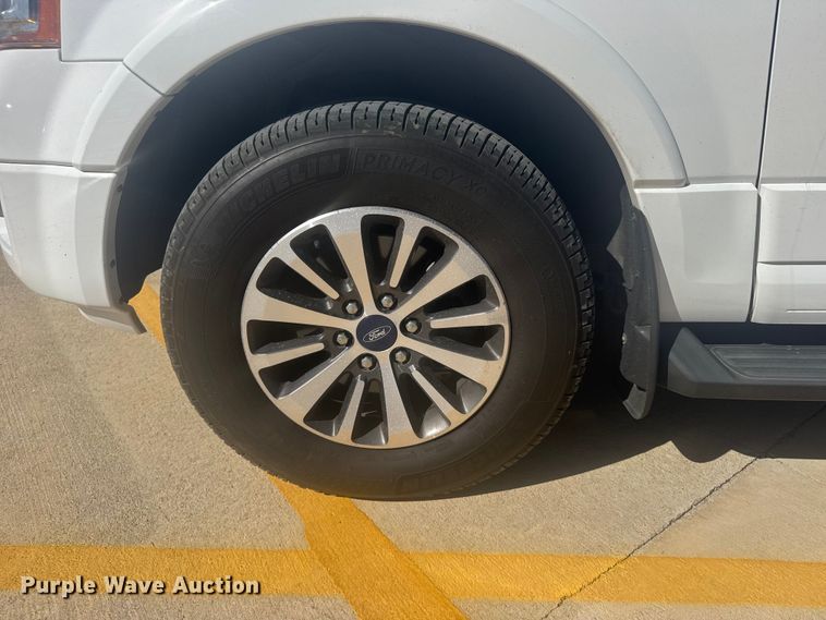 image for item EU6221 2017 Ford Expedition EL SUV