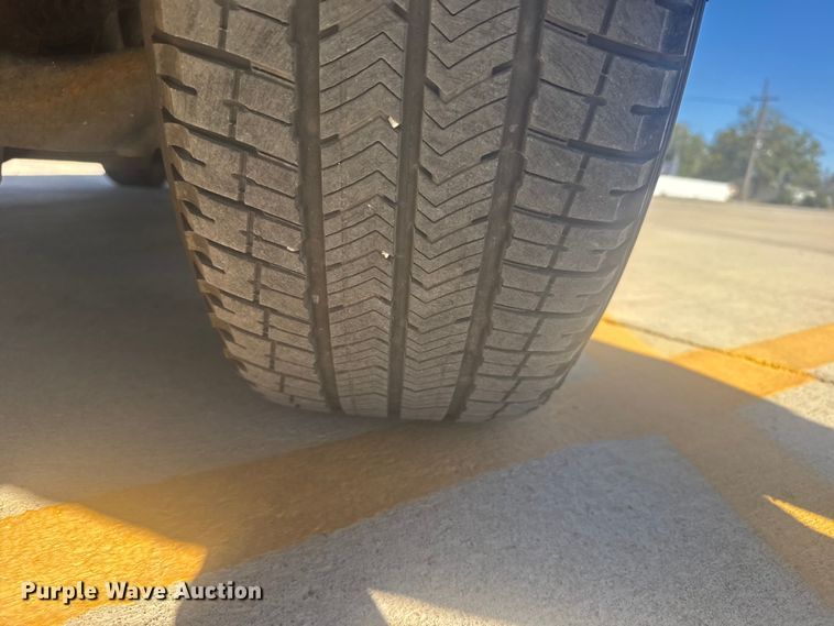 image for item EU6221 2017 Ford Expedition EL SUV