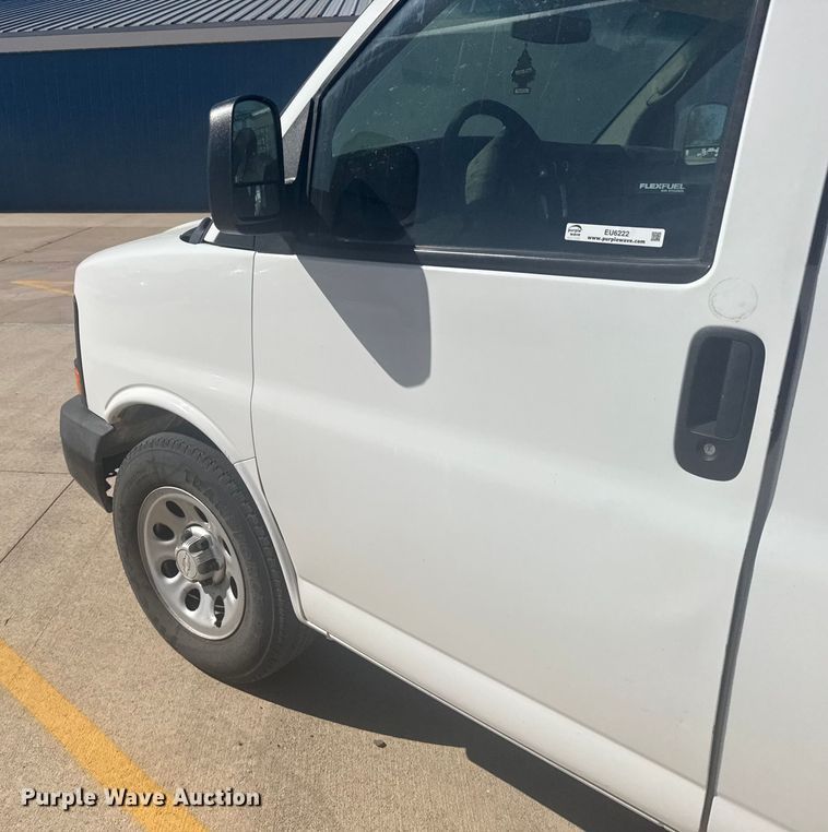 image for item EU6222 2014 Chevrolet Express 1500 van