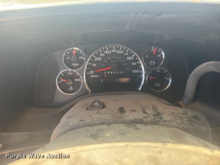 image for item EU6222 2014 Chevrolet Express 1500 van