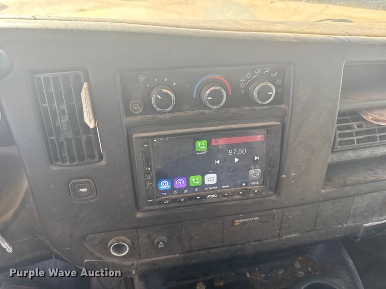 image for item EU6222 2014 Chevrolet Express 1500 van