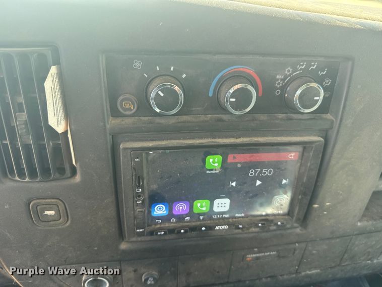 image for item EU6222 2014 Chevrolet Express 1500 van