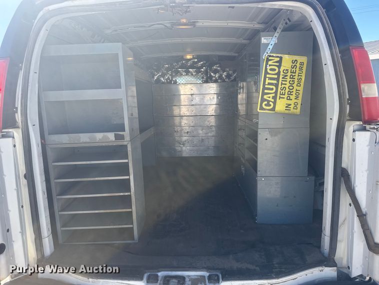 image for item EU6222 2014 Chevrolet Express 1500 van