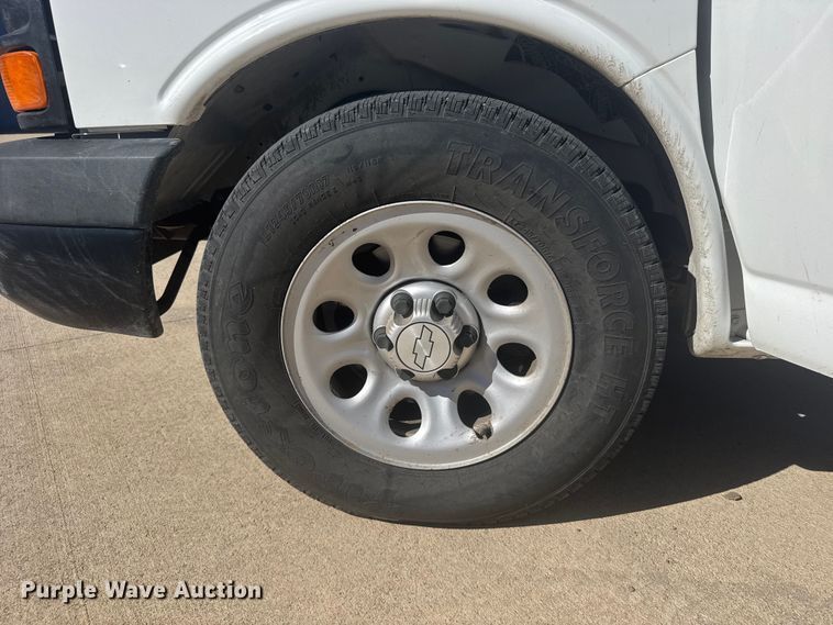 image for item EU6222 2014 Chevrolet Express 1500 van