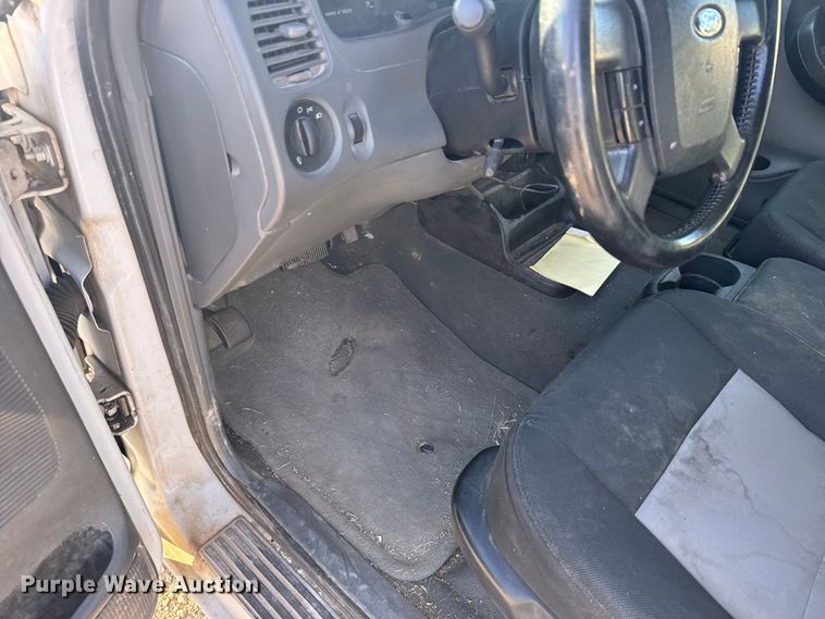 image for item EU6223 2010 Ford Ranger XLT SuperCab pickup truck