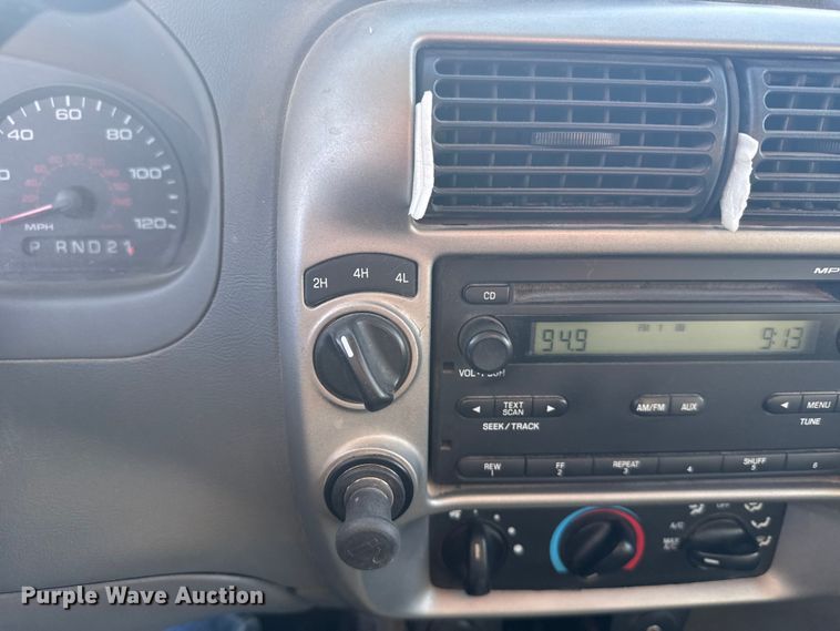 image for item EU6223 2010 Ford Ranger XLT SuperCab pickup truck