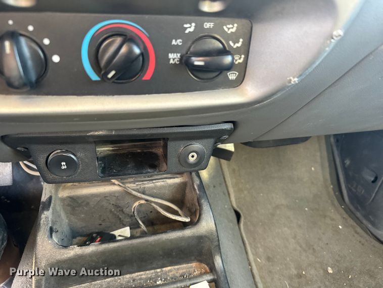 image for item EU6223 2010 Ford Ranger XLT SuperCab pickup truck