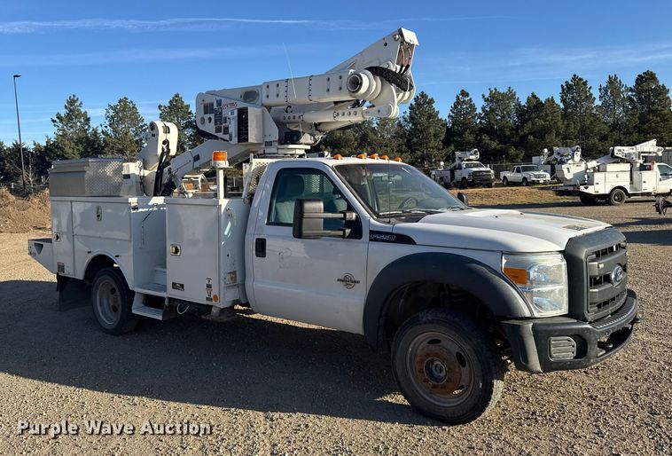 CAMIóN CON CANASTILLA 2016 FORD ALTEC