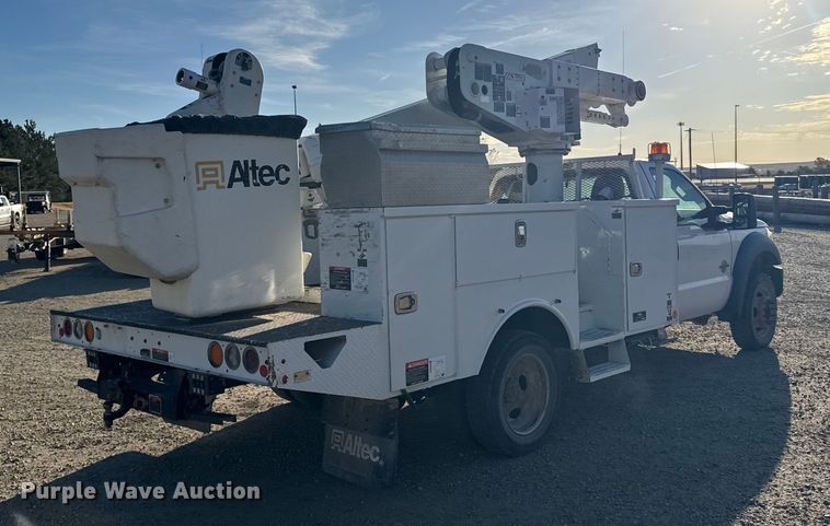 CAMIóN CON CANASTILLA 2016 FORD ALTEC
