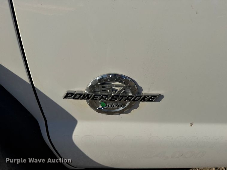 image for item EU6224 2016 Ford F550 Super Duty XL bucket truck