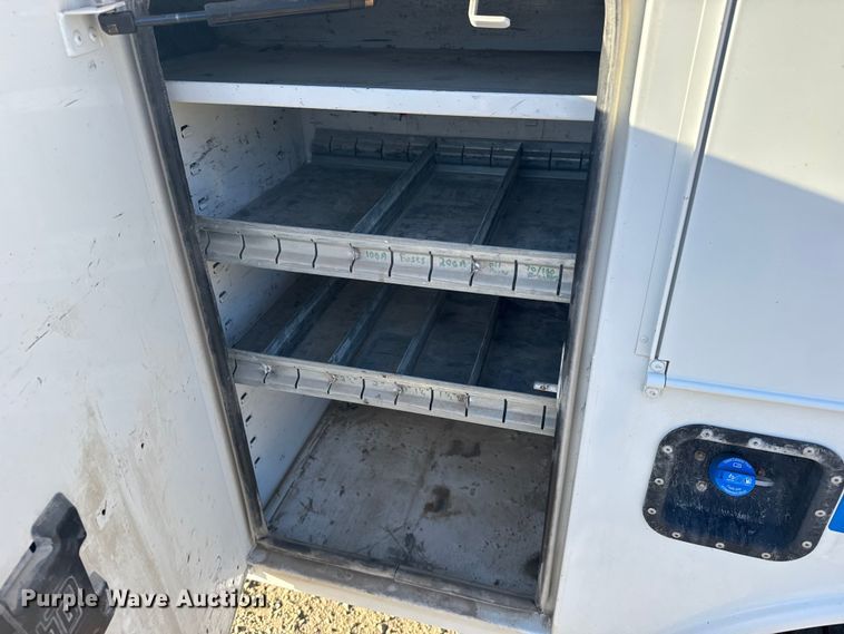 image for item EU6224 2016 Ford F550 Super Duty XL bucket truck