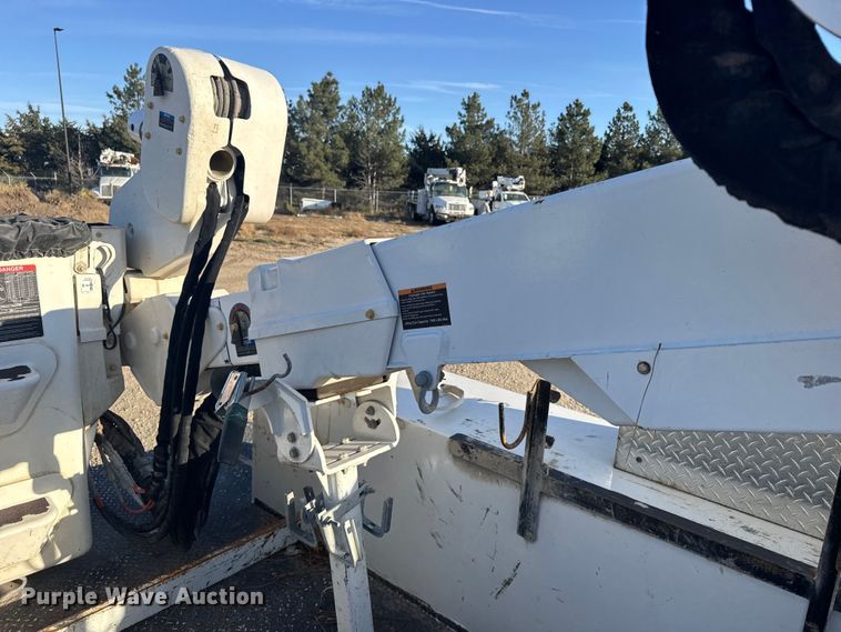 image for item EU6224 2016 Ford F550 Super Duty XL bucket truck