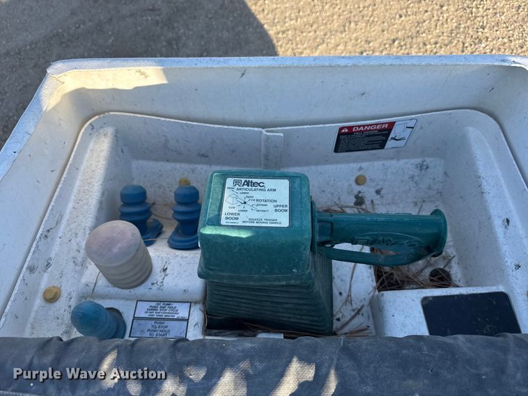 image for item EU6224 2016 Ford F550 Super Duty XL bucket truck