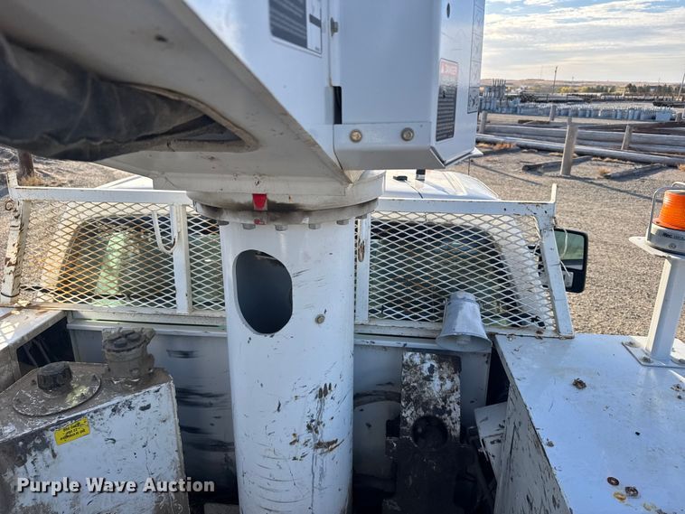 image for item EU6224 2016 Ford F550 Super Duty XL bucket truck