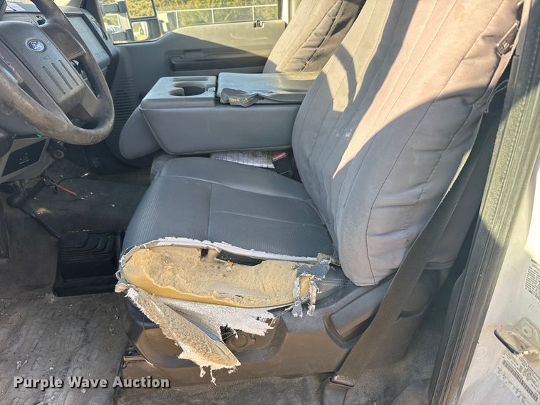 image for item EU6224 2016 Ford F550 Super Duty XL bucket truck