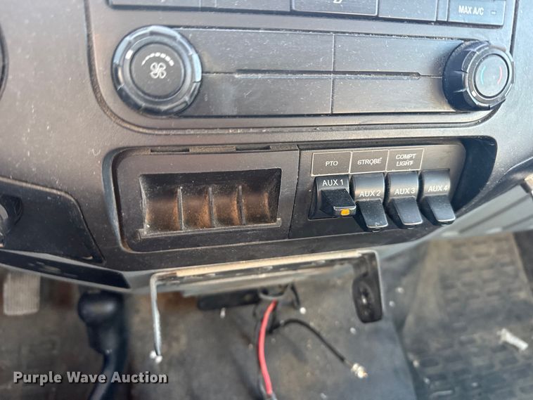 image for item EU6224 2016 Ford F550 Super Duty XL bucket truck