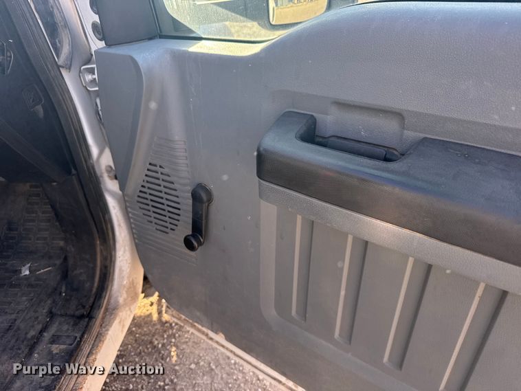 image for item EU6224 2016 Ford F550 Super Duty XL bucket truck