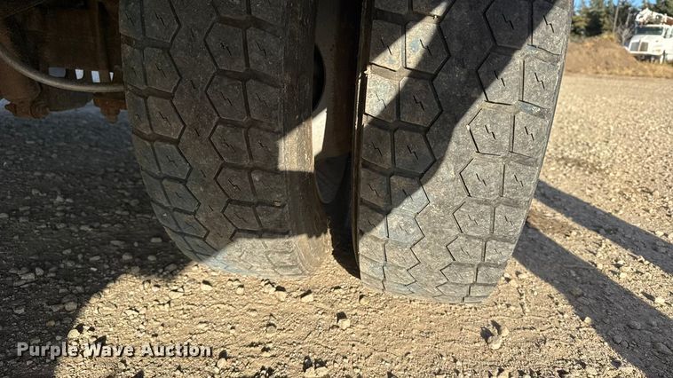 image for item EU6224 2016 Ford F550 Super Duty XL bucket truck