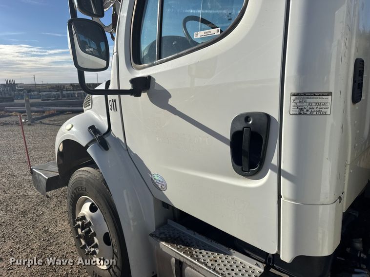 image for item EU6225 2014 Freightliner Business Class M2 digger derrick truck