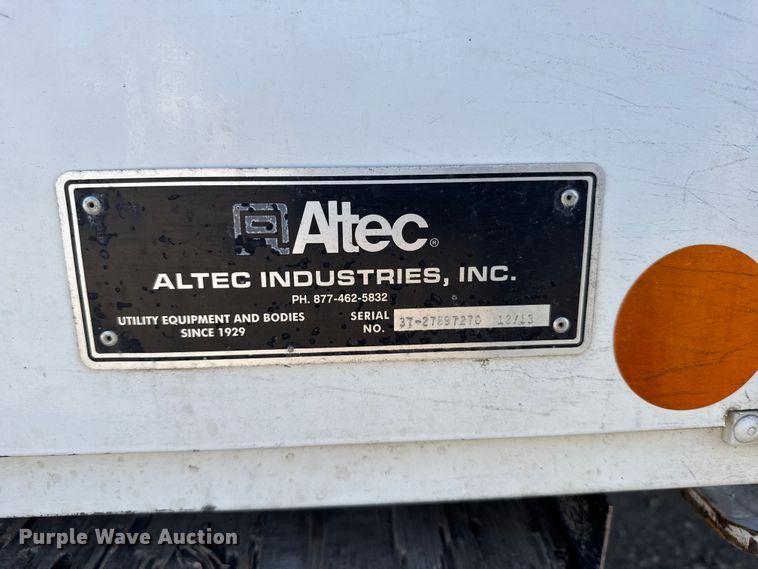 image for item EU6225 2014 Freightliner Business Class M2 digger derrick truck