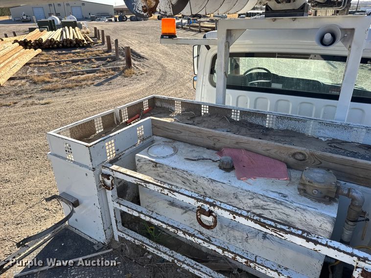 image for item EU6225 2014 Freightliner Business Class M2 digger derrick truck