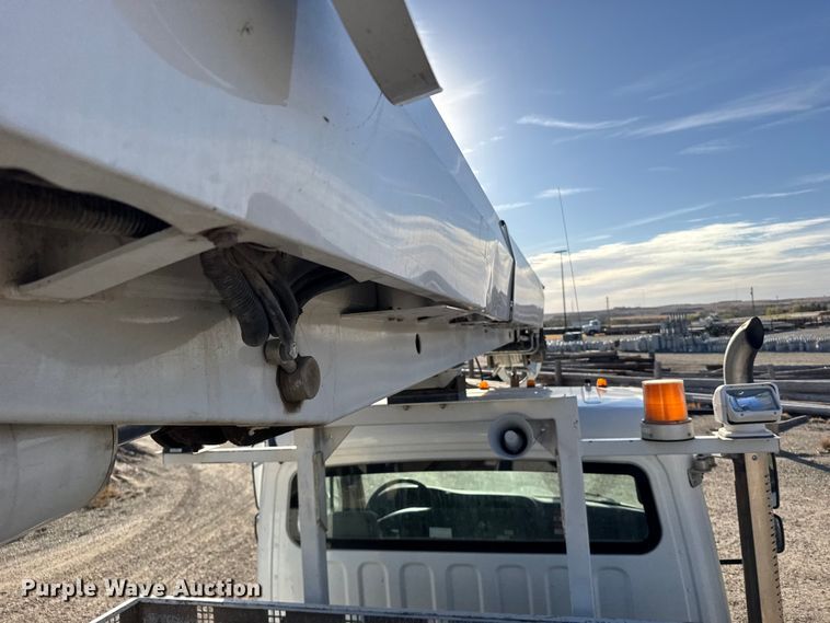 image for item EU6225 2014 Freightliner Business Class M2 digger derrick truck