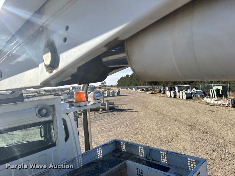 image for item EU6225 2014 Freightliner Business Class M2 digger derrick truck