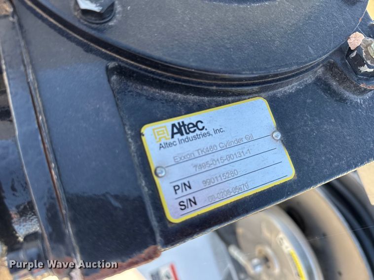 image for item EU6225 2014 Freightliner Business Class M2 digger derrick truck