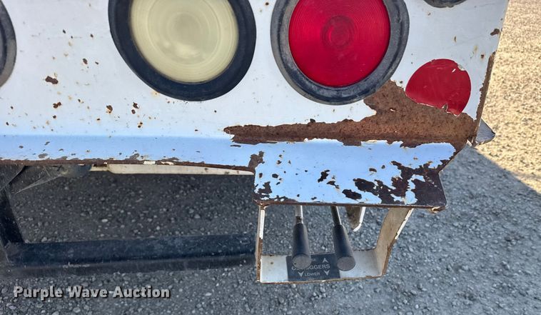 image for item EU6225 2014 Freightliner Business Class M2 digger derrick truck