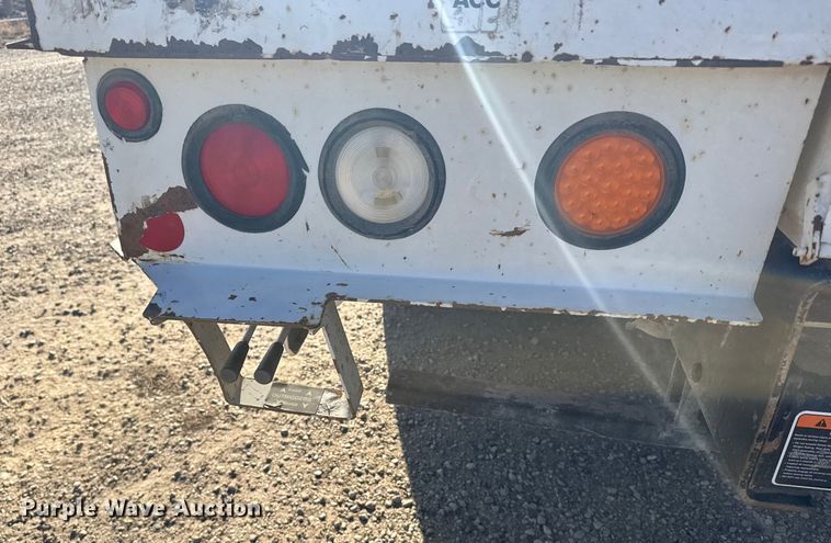 image for item EU6225 2014 Freightliner Business Class M2 digger derrick truck