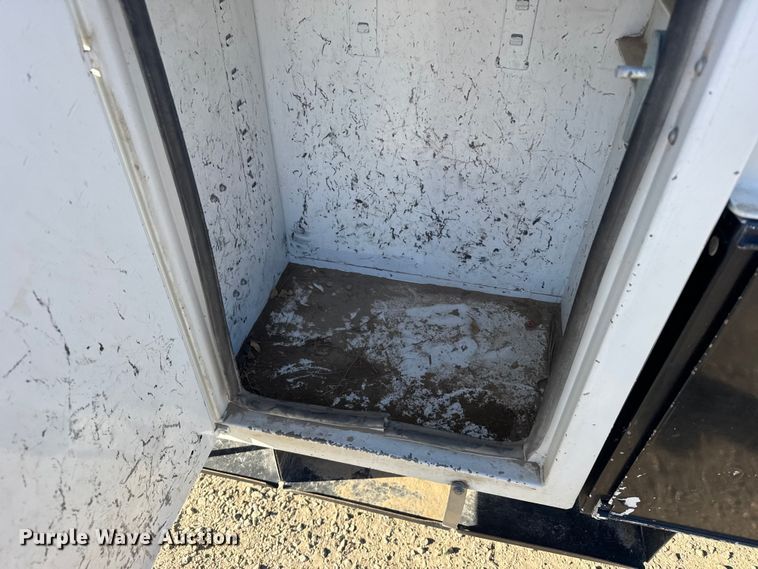 image for item EU6225 2014 Freightliner Business Class M2 digger derrick truck