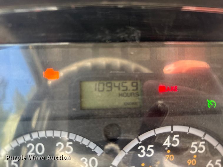 image for item EU6225 2014 Freightliner Business Class M2 digger derrick truck