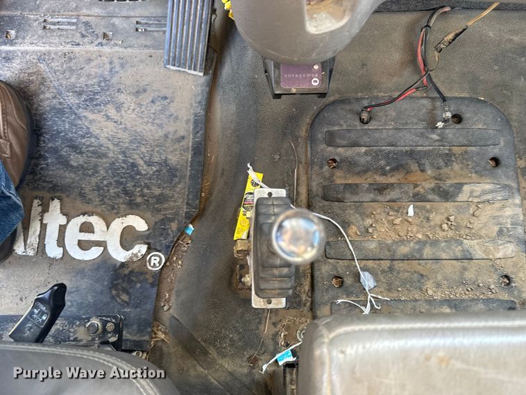 image for item EU6225 2014 Freightliner Business Class M2 digger derrick truck