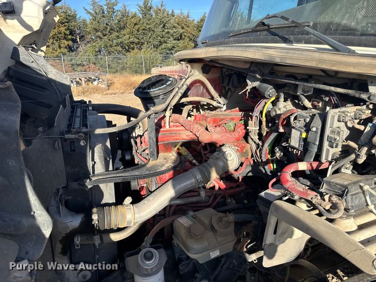 image for item EU6225 2014 Freightliner Business Class M2 digger derrick truck