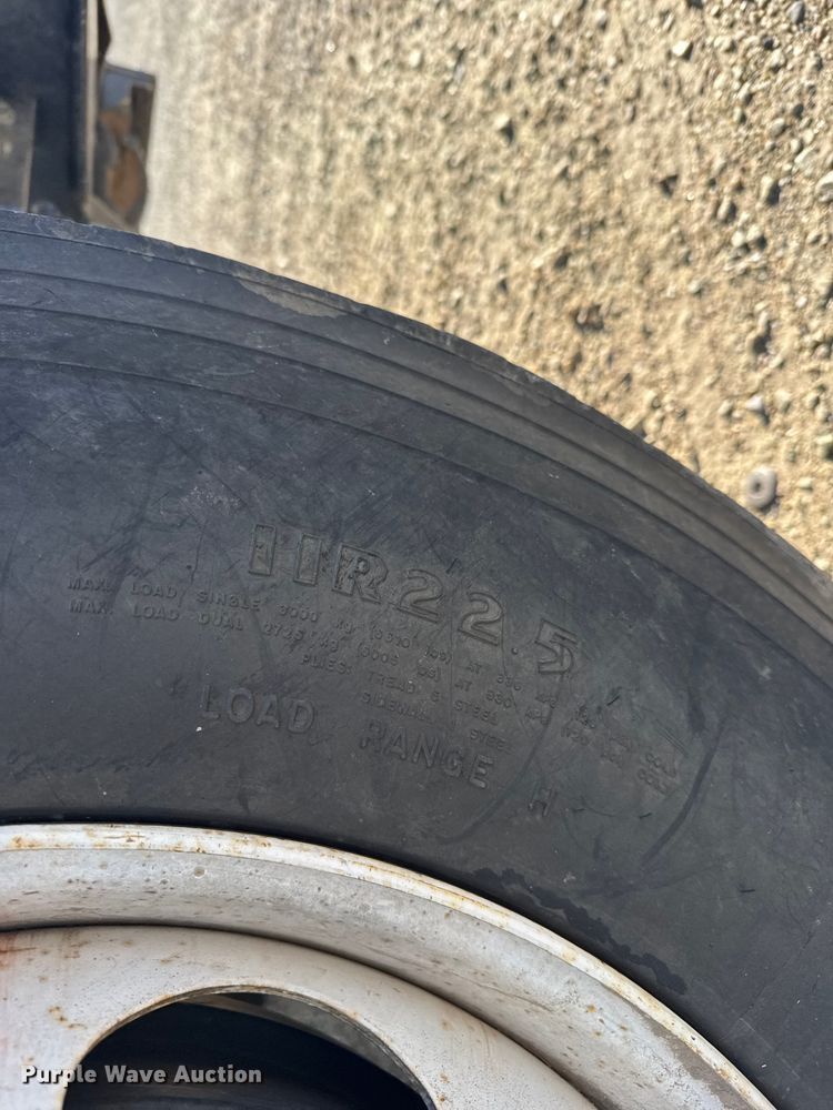 image for item EU6225 2014 Freightliner Business Class M2 digger derrick truck