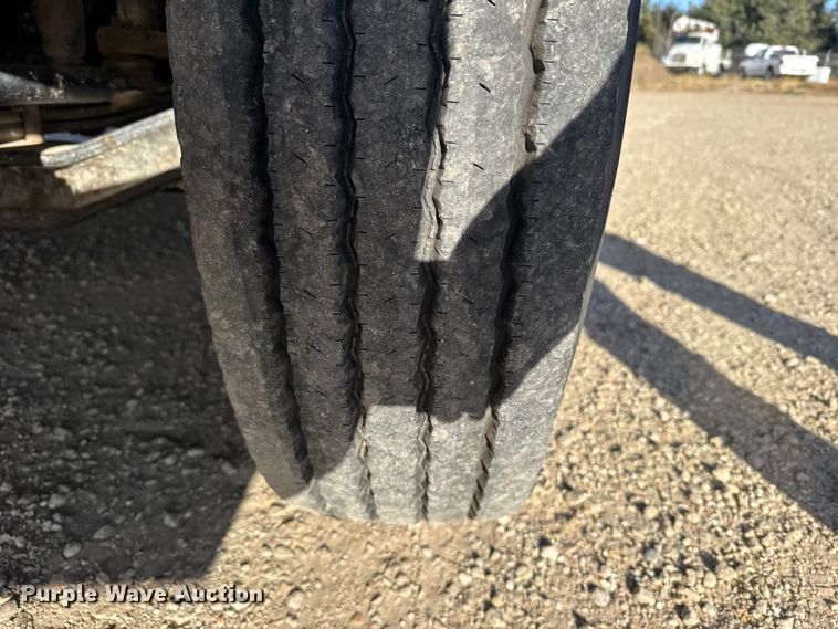 image for item EU6225 2014 Freightliner Business Class M2 digger derrick truck