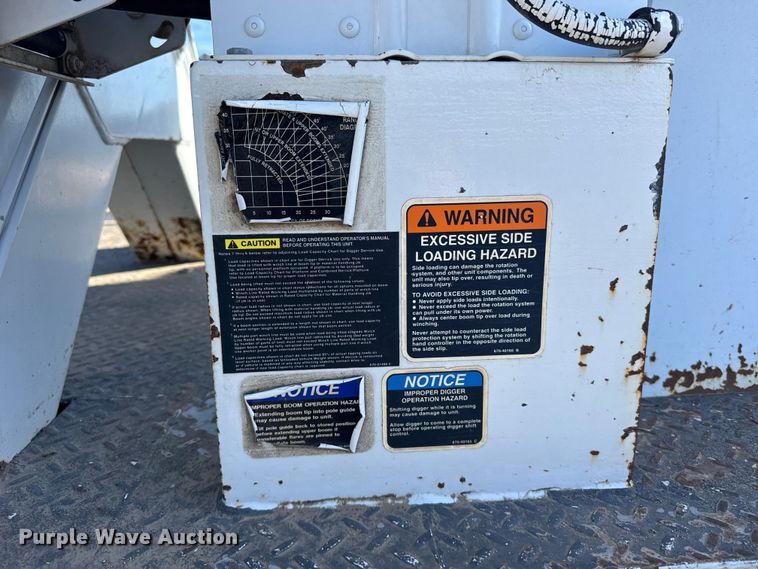 image for item EU6227 2011 Kenworth T3 Series digger derrick truck