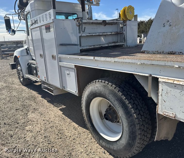 image for item EU6227 2011 Kenworth T3 Series digger derrick truck