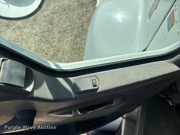 image for item EU6227 2011 Kenworth T3 Series digger derrick truck